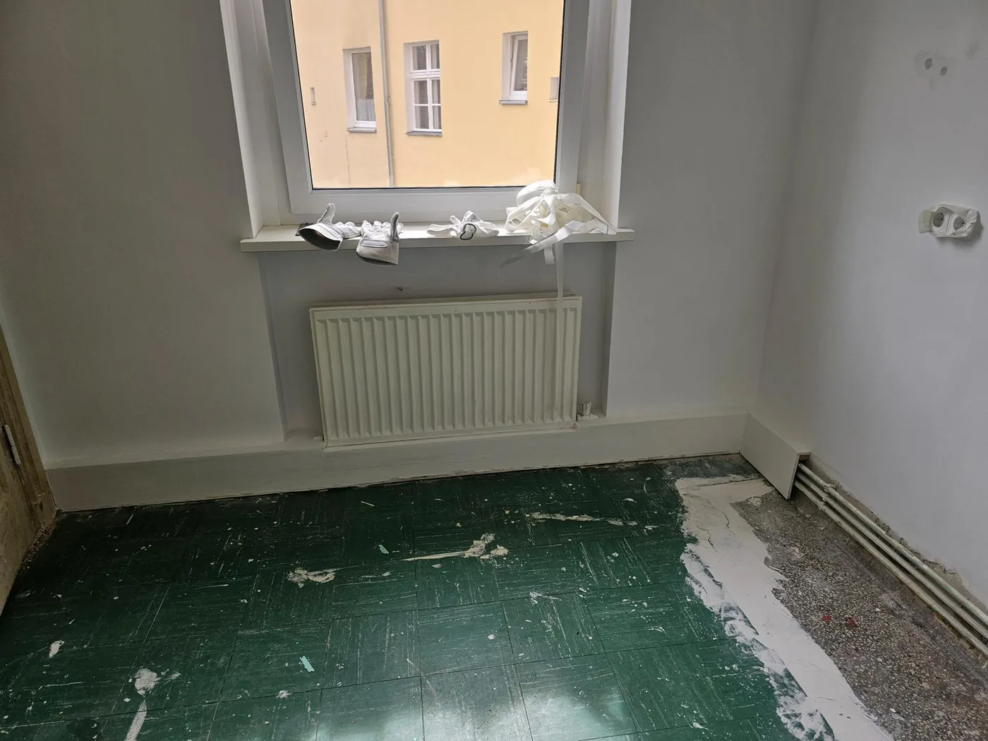 Raum mit altem PVC-Boden